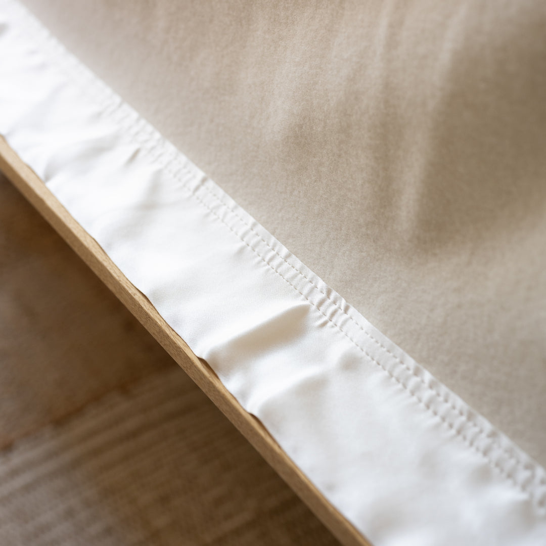 Speyside Cashmere & Silk Bed Blanket