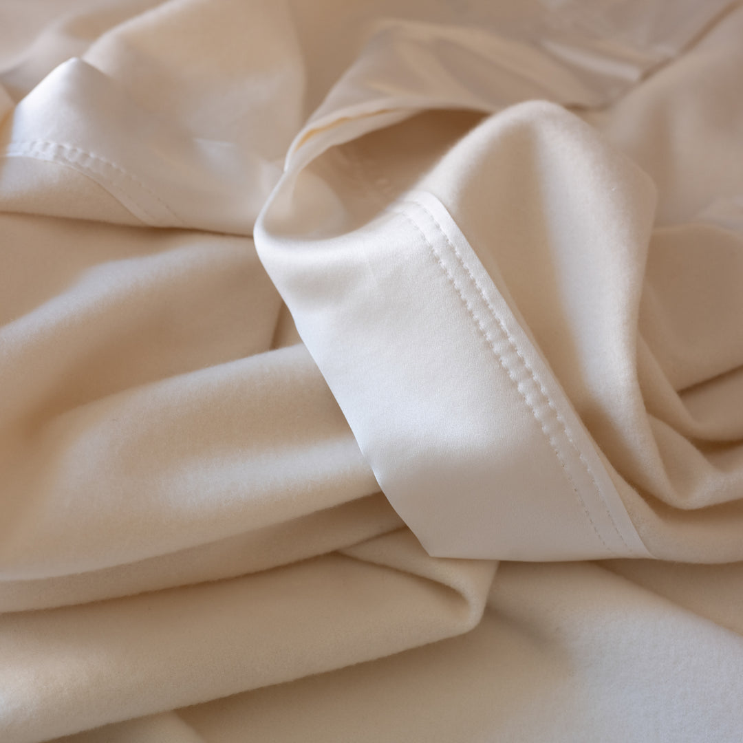 Speyside Cashmere & Silk Bed Blanket