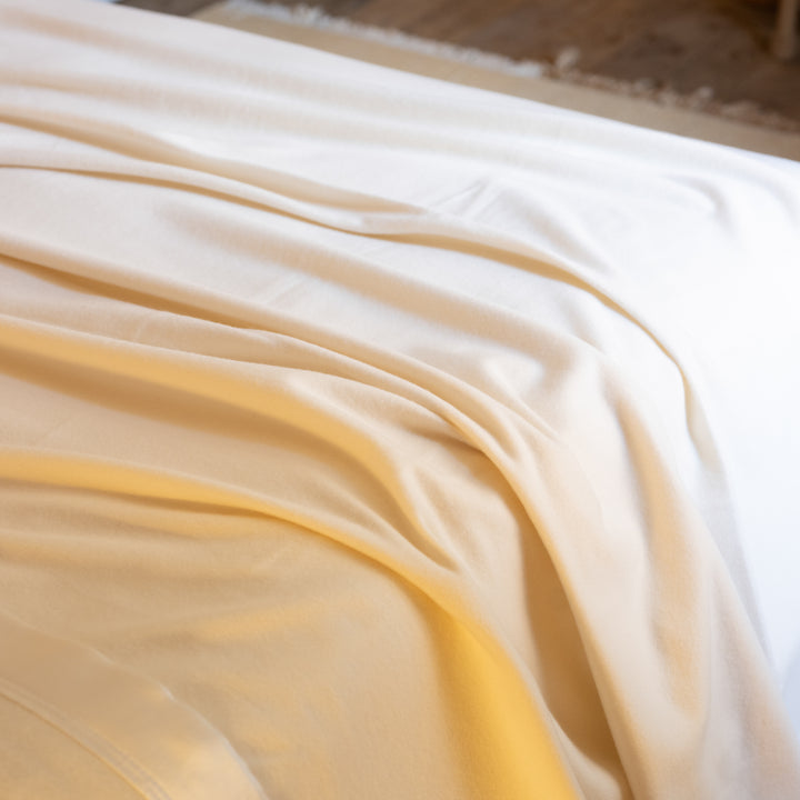Speyside Cashmere & Silk Bed Blanket