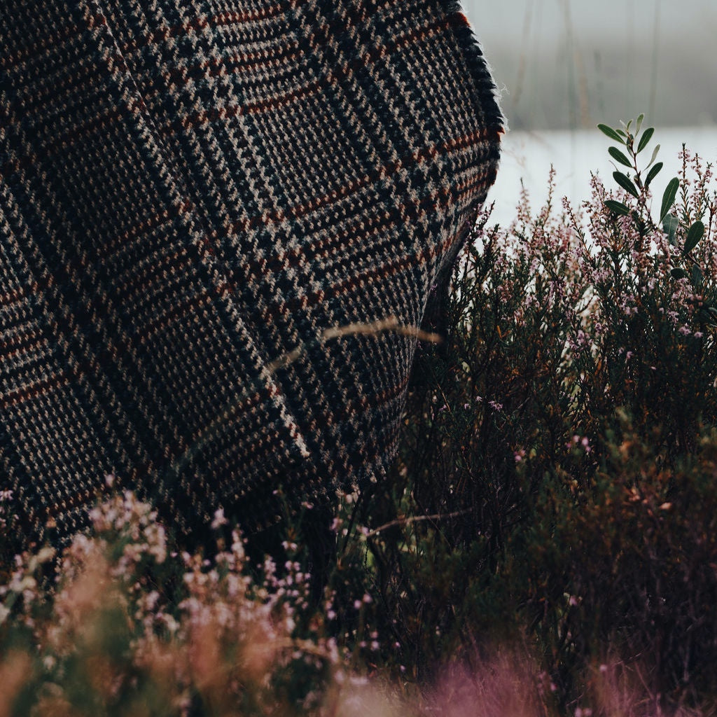 Autumn Glen Plaid Chunky Wool Throw