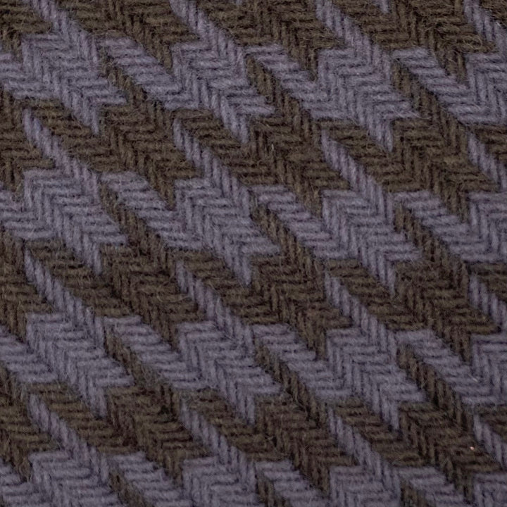 Houndstooth Aubergine Luxury Wool Throw