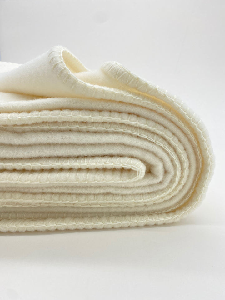 Aberlour Merino Wool Bed Blanket