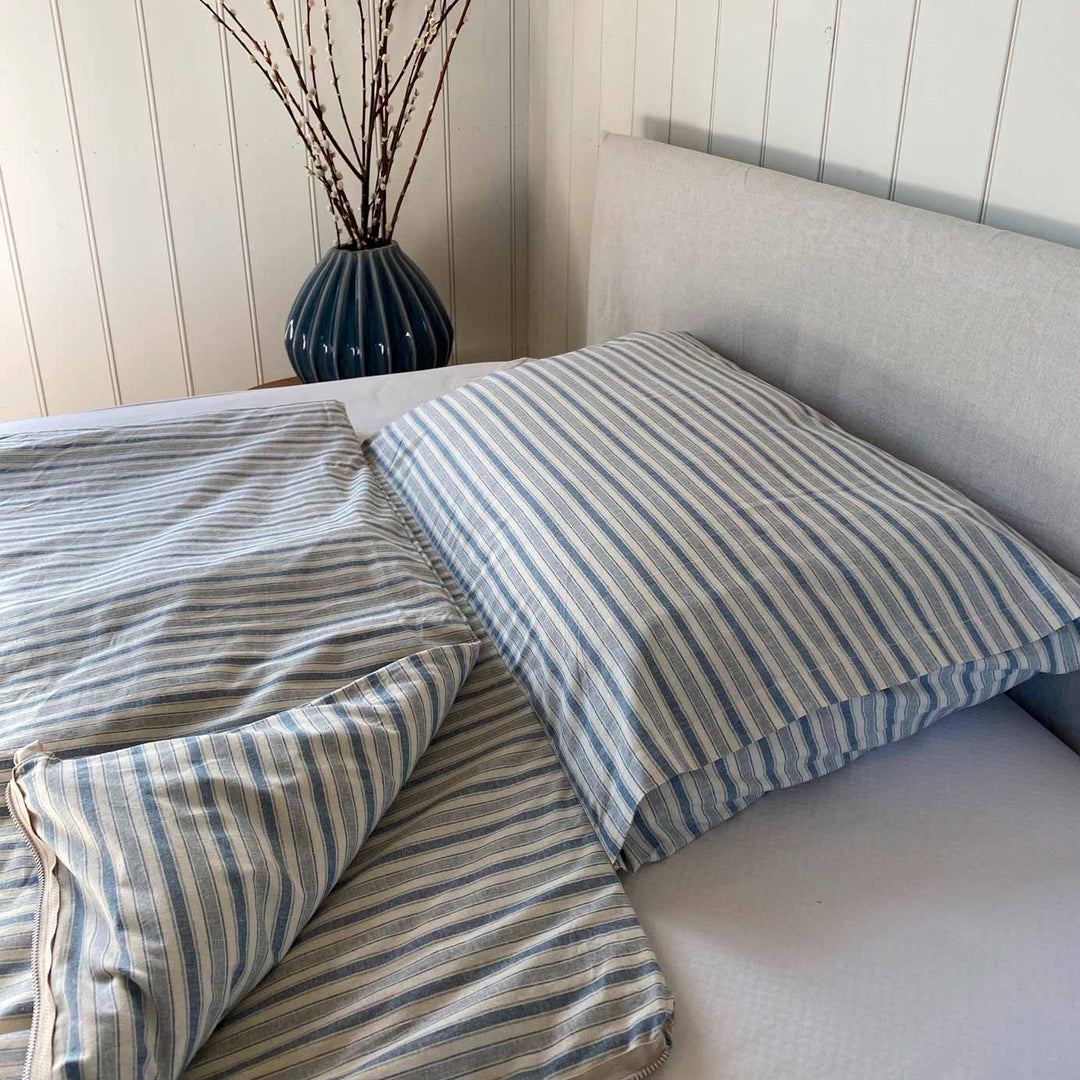 Cashmere & Wool Sleeping Bag in Egg White, 4-7 Tog | Ava Innes