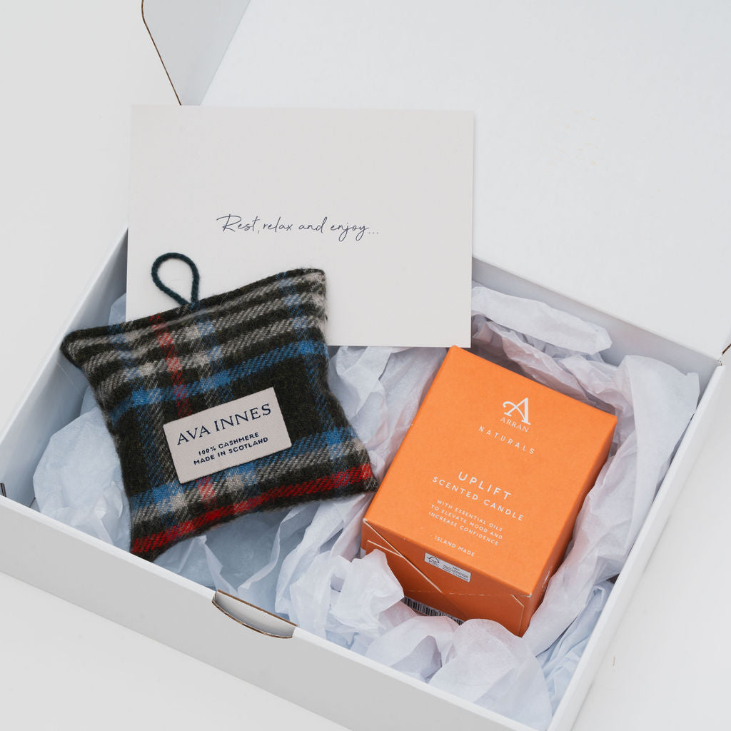 The Cosy Cashmere Gift Box
