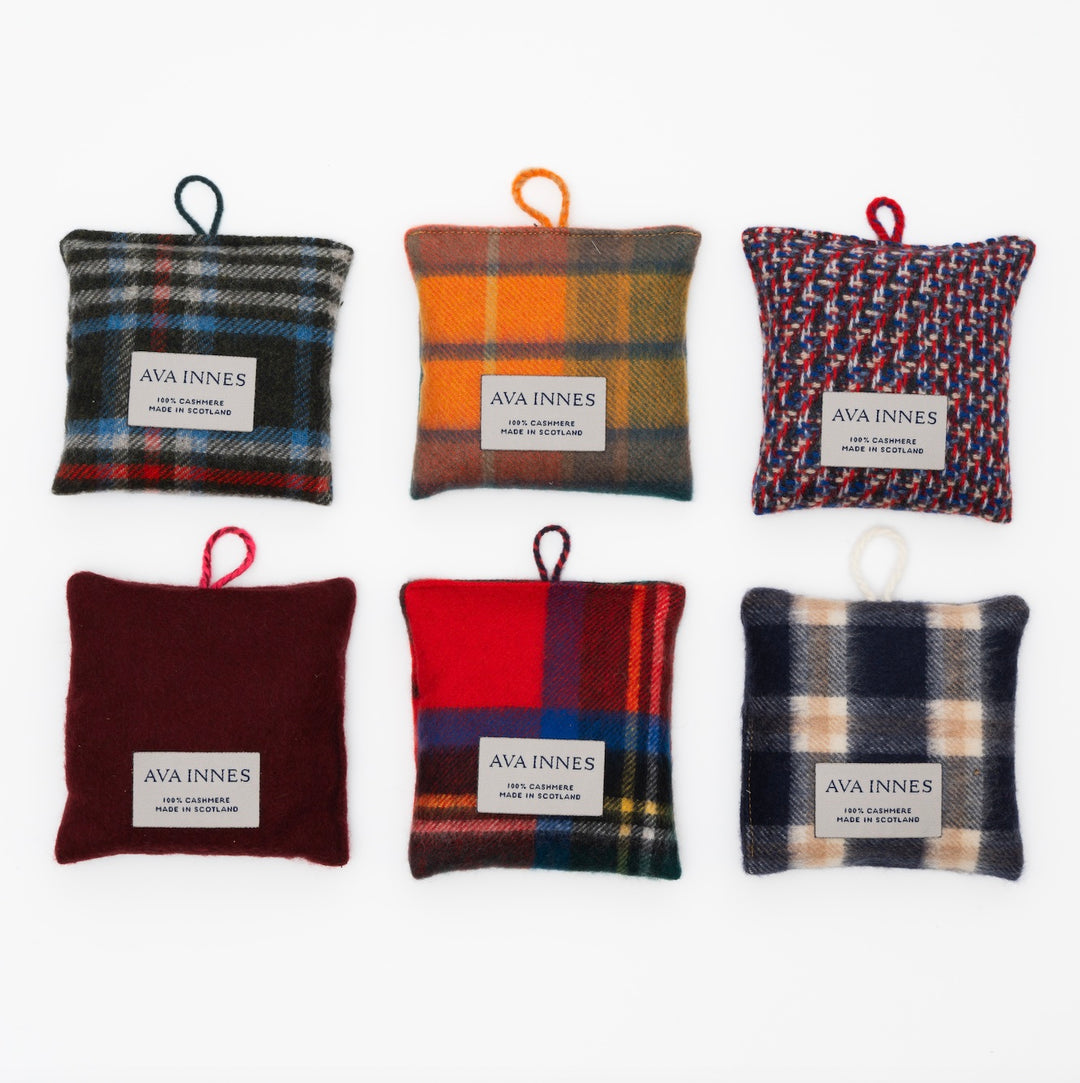 The Relax Cashmere Gift Box For Her