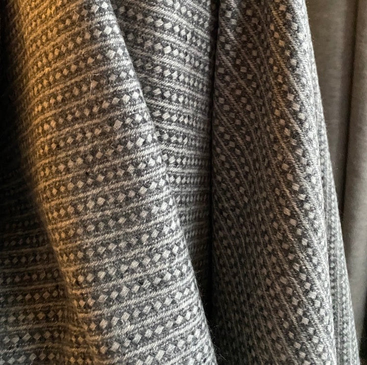Large Grey Patterned Luxury Cashmere Blanket
