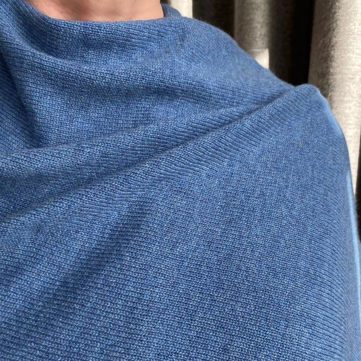 Blue Luxury Light Pure Cashmere Wrap