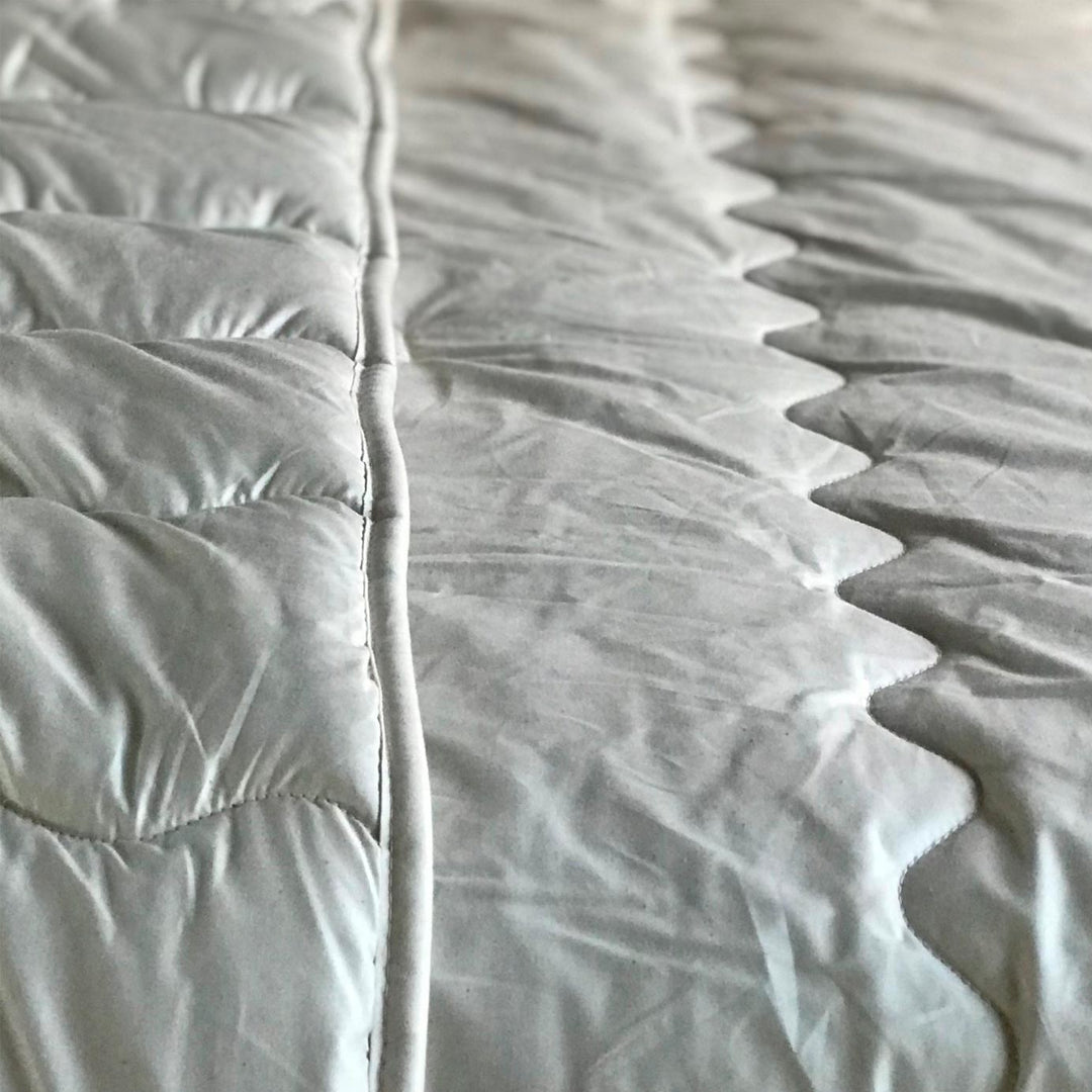 Luxury All Year Round Cashmere and Wool Partner Duvet (King plus attachable Single)