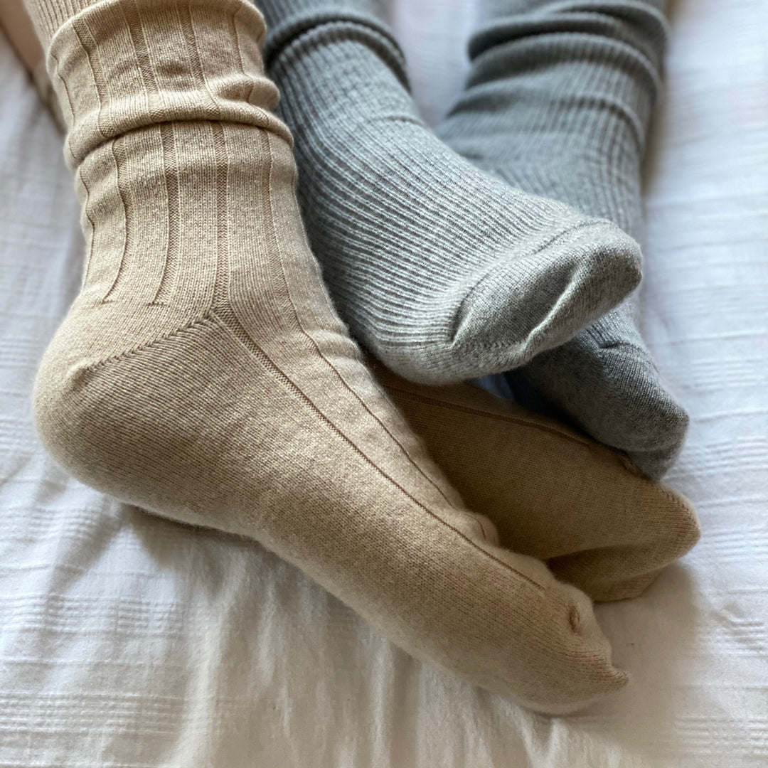 Grey ladies cashmere socks by Ava Innes, made in Scotland