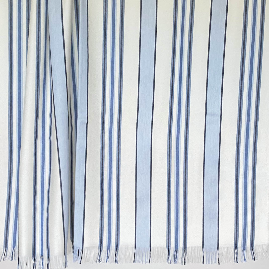 Blue/Cream 100% Fine Wool Throw