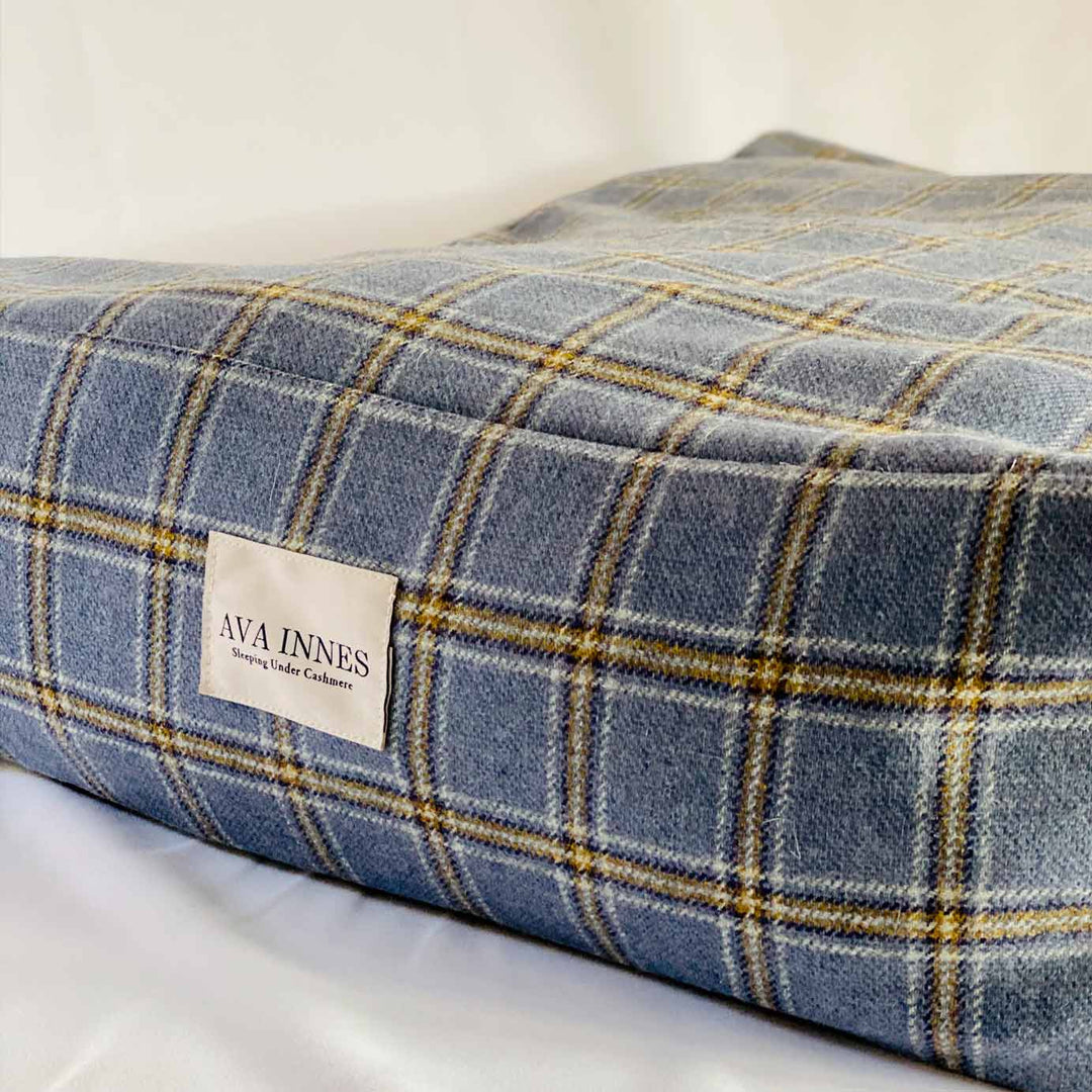 Luxury Cashmere & Wool Filled Pet Bed