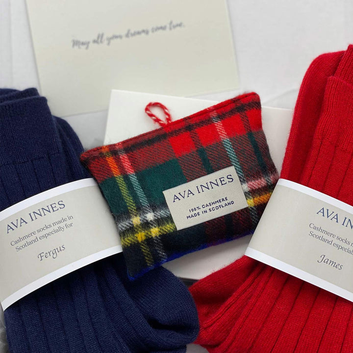 The Relax Cashmere Gift Box For Couples